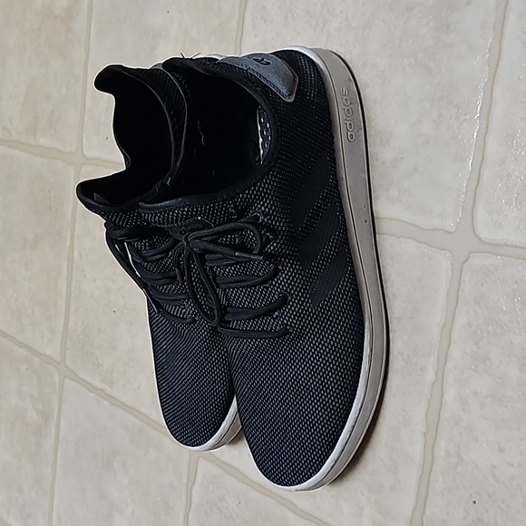 Adidas Shoes Super Comfortabl‼️ - Picture 2 of 6